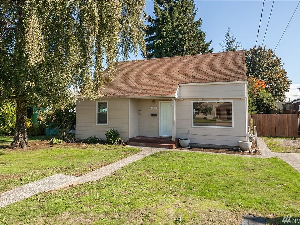 Welcome home to 77th Ave S!