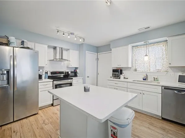 2001 Westham Woods Ct, Virginia Beach, VA 23454