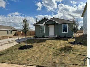 506 Sunray Dr, Lockhart, TX 78644