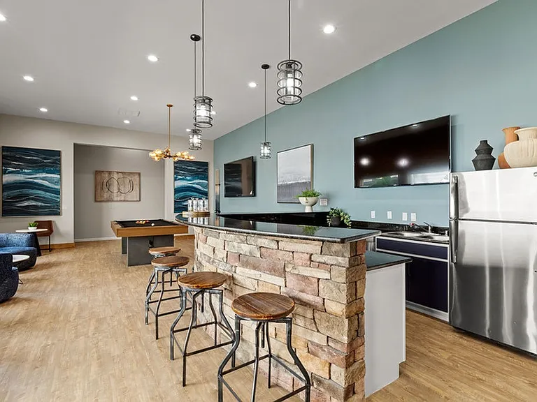 Avana Chestnut Hills — Photo 18