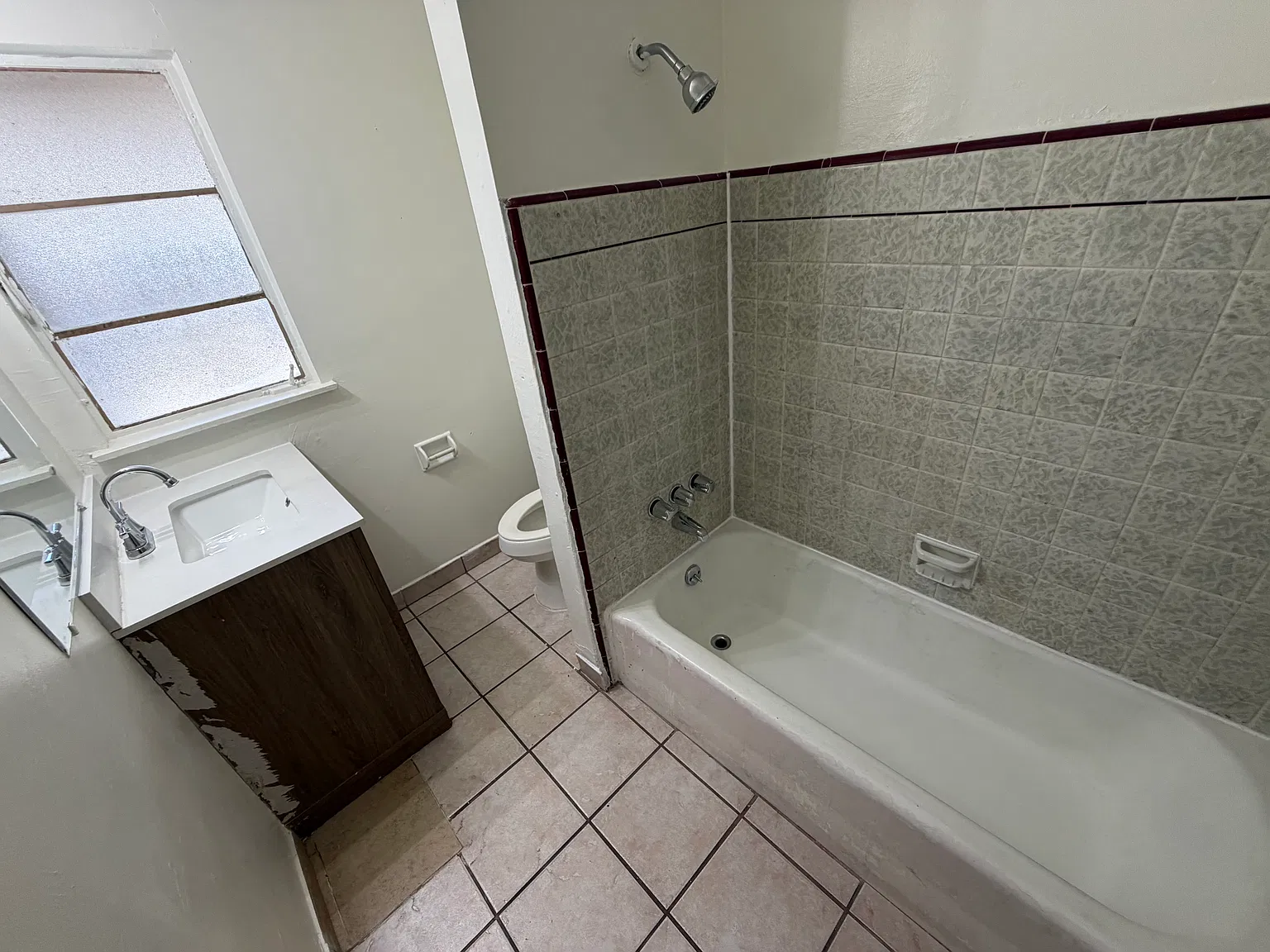 1 bed, 1.0 bath, 638 sqft, $895 — Photo 4