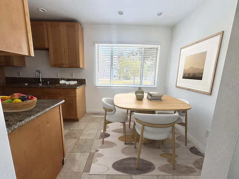 Kitchen Dining Area