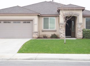 9208 Whitman Ave, Bakersfield, CA 93311