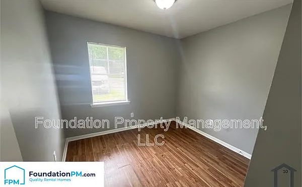 502 Charter Ave — Photo 7