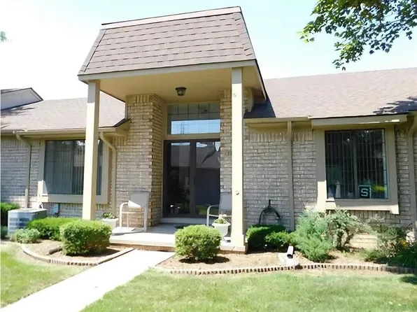 13953 Somerset Ln, Warren, MI 48088
