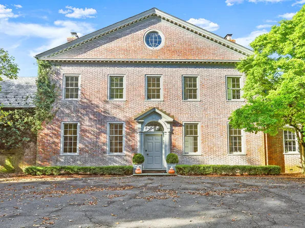 188 Round Hill Rd, Greenwich, CT 06831