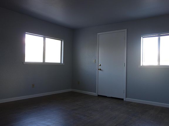 2nd image of 1324 Carlton Ave