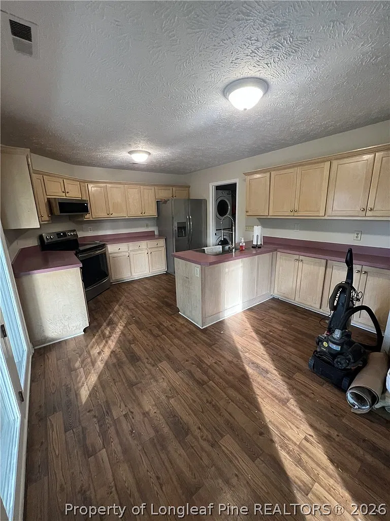 2 bed, 1.0 bath, 1191 sqft, $1,295 — Photo 4