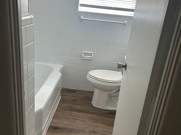 2nd image of 3101 Belden Cir APT 2