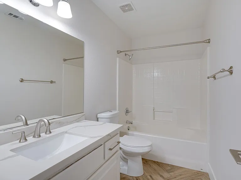 1088 Snow Roof Ave — Photo 15