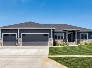 5304 NW 12th St, Ankeny, IA 50023