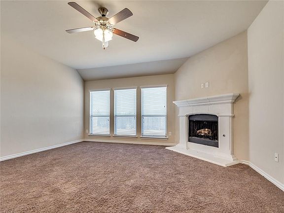 4th image of 15412 Blue Jay Dr