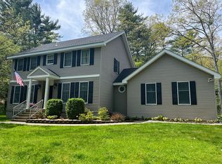 104 Valley Ct, Milford, PA 18337