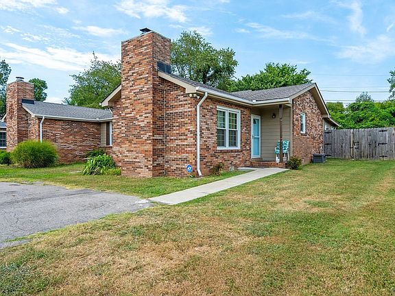 2nd image of 309 Clofton Dr