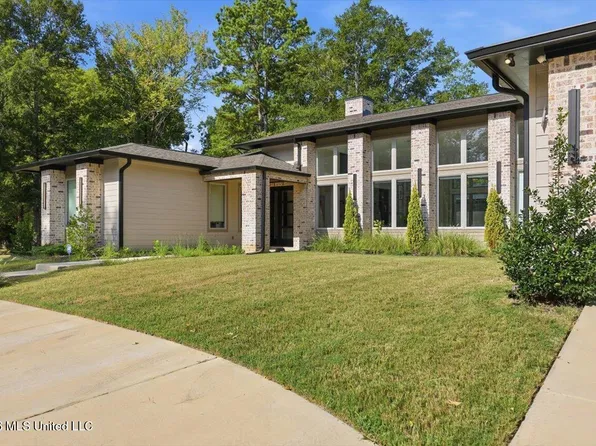 3 Carters Grv, Jackson, MS 39211