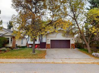 225 Heagle Cres NW, Edmonton, AB T6R1V6