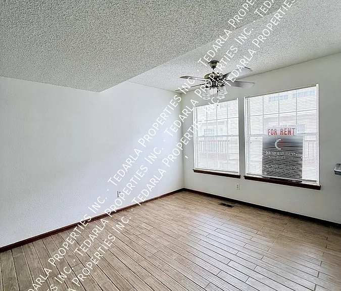 339 W Jamison Cir #12 — Photo 8