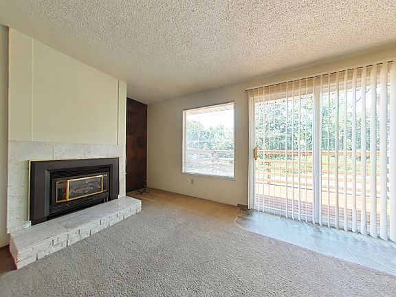 2nd image of 2905 & 2907 NW Glen Ridge Dr #2907