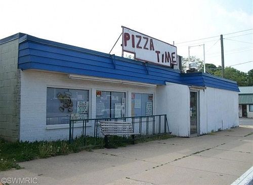 1st image of 102 N Van Buren St