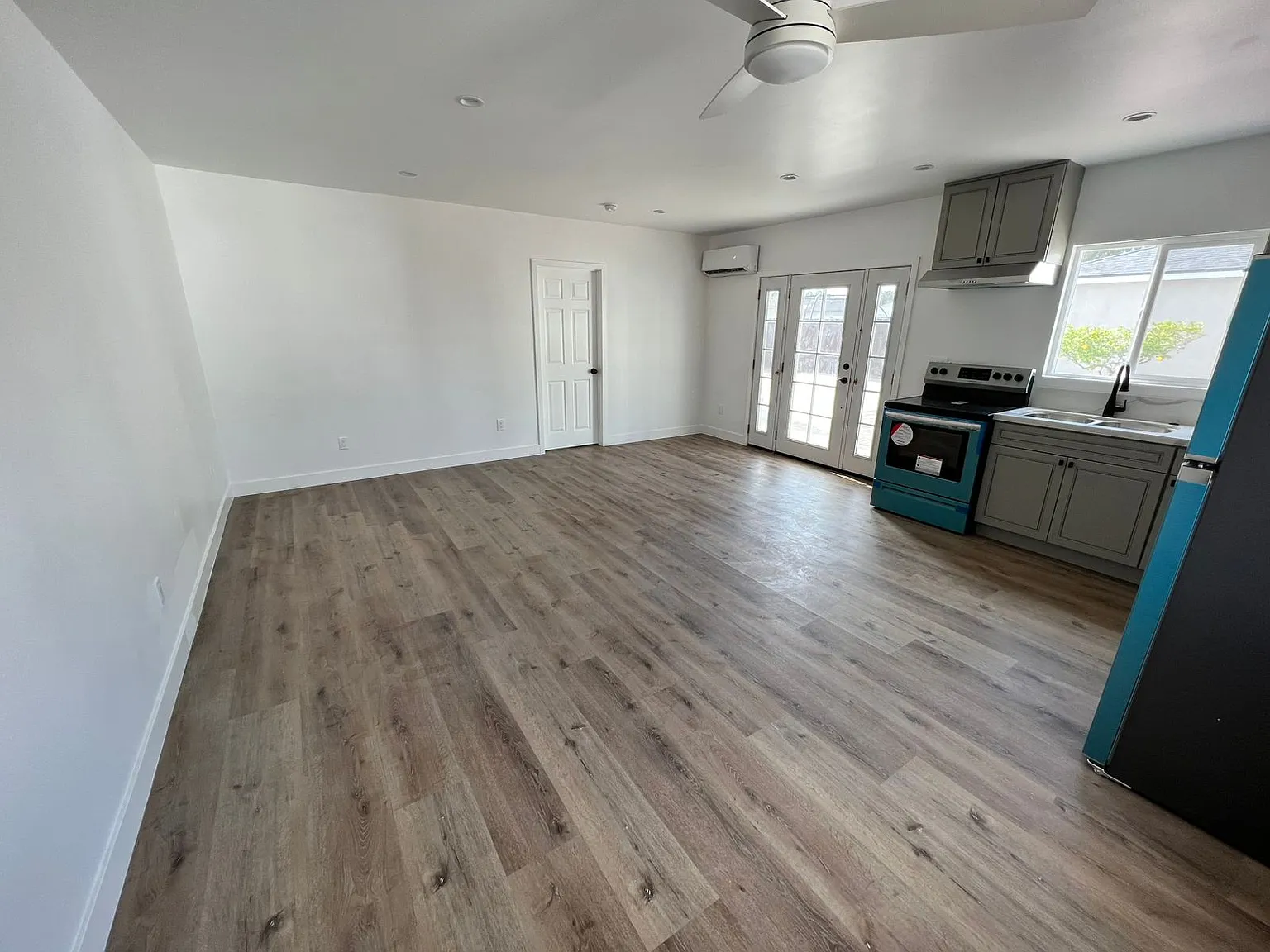 Studio, 474 sqft, $1,650 — Photo 3