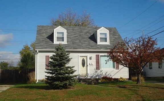 2nd image of 1112 Noyes Ave