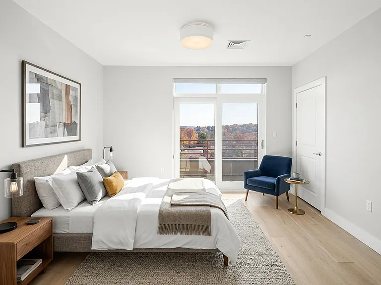 1650 Commonwealth Ave #606 — Photo 3