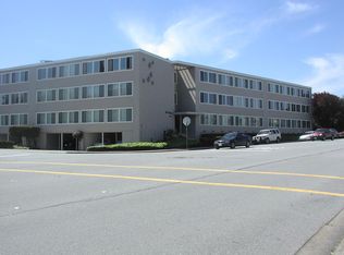 2001 Trousdale Dr APT 206, Burlingame, CA 94010