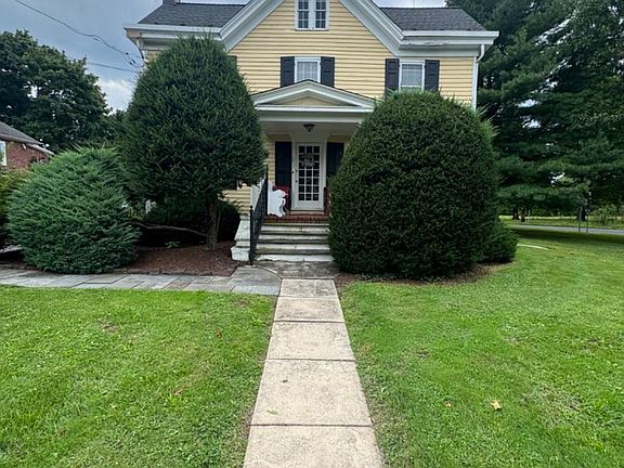 2nd image of 1093 Durham Rd