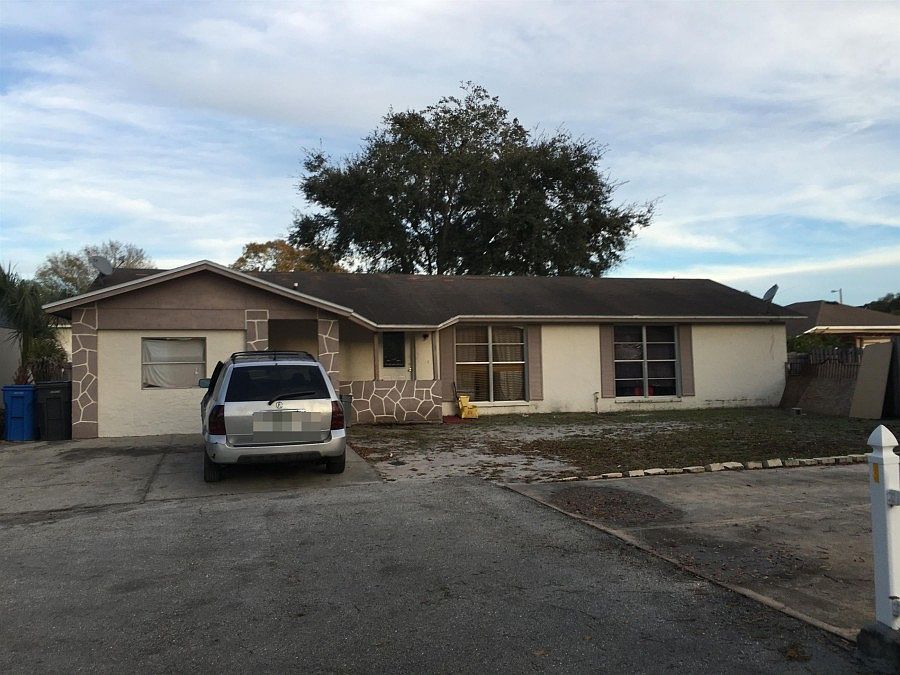 1st image of 10102 Timber Oaks Ct