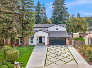 2423 E Vassar Dr, Visalia, CA