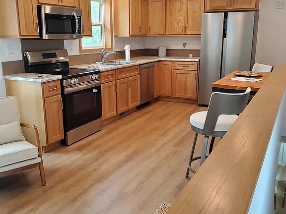 5th image of 1619 Willis Ave