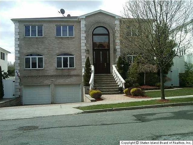 2nd image of 328 Eugene St