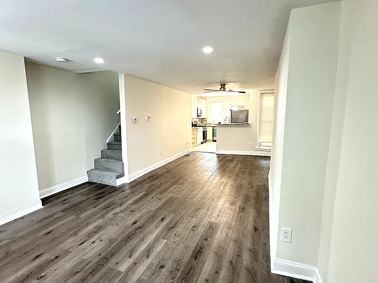 6010 N Lambert St — Photo 6