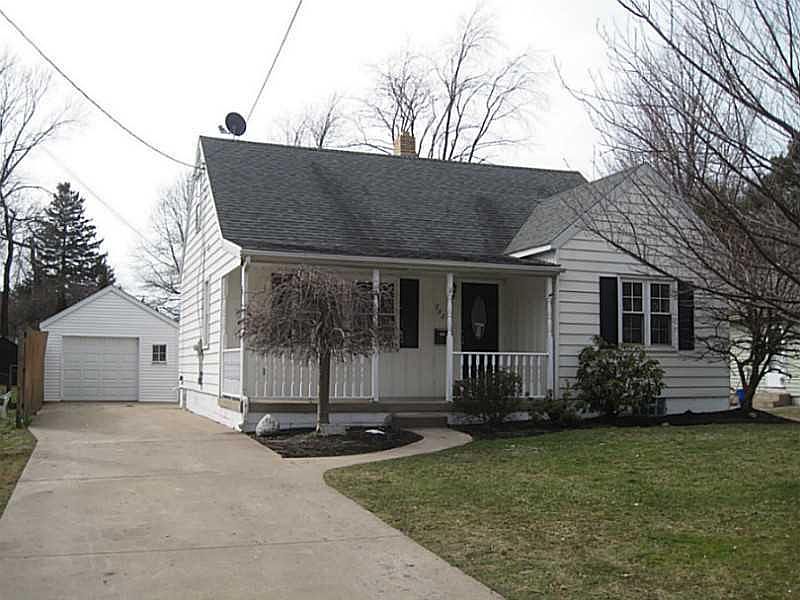 1st image of 732 Marshall Dr
