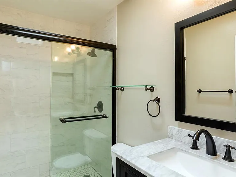 120 Holstrom Cir — Photo 13