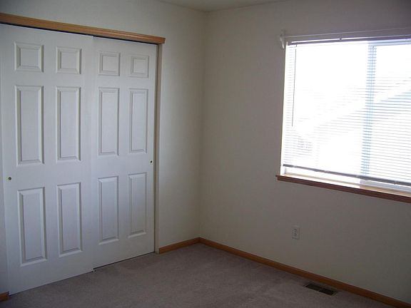 3rd image of 3317 Stirrup Ln
