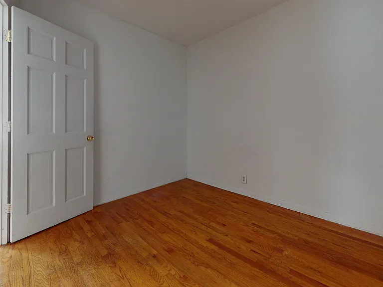 139 E 12th St #2D — Photo 11