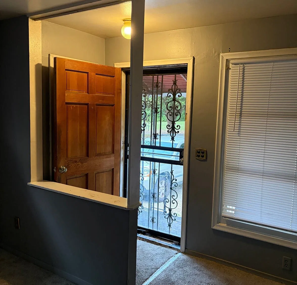 2 bed, 736 sqft, $1,375 — Photo 2