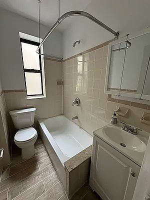 4th image of 3547 34th St APT 2C
