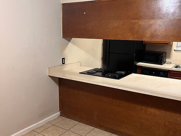 3rd image of 2330 Sylvan Ct