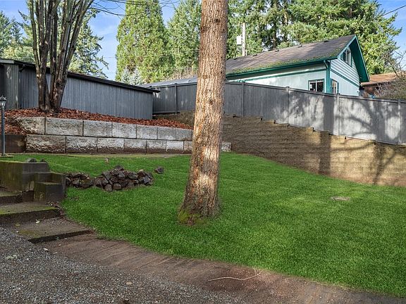 5th image of 5218 Pattison Lake Lane SE