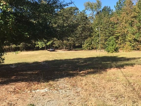 3rd image of 334 Griswoldville Shortcut