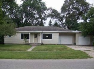 419 Monroe St, Caro, MI 48723