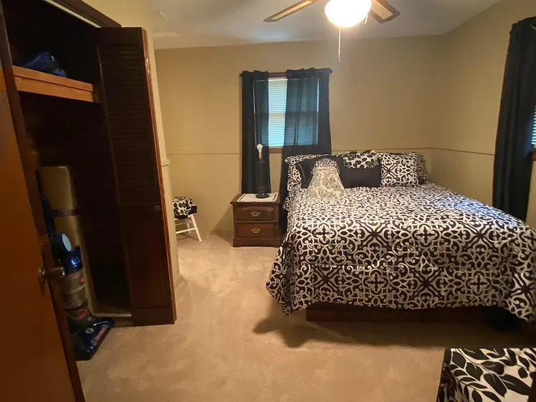 1303 Lake Front Dr — Photo 12