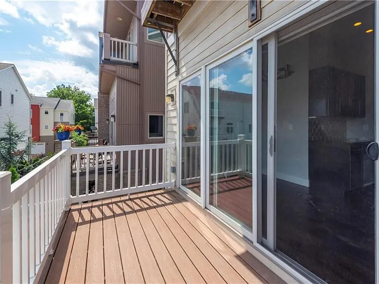 2293 City View Dr — Photo 14