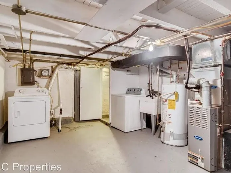 309 S Clinton St — Photo 9