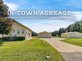 602 SE 2nd St, Melcher, IA 50163