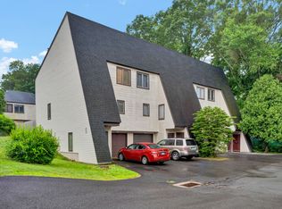 189 High Top Cir W #189, Hamden, CT 06514