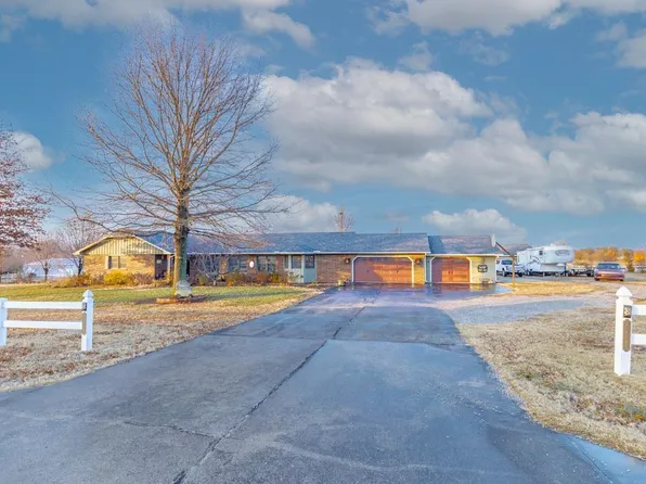 2826 E Vine Ave, Parkerfield, KS 67005