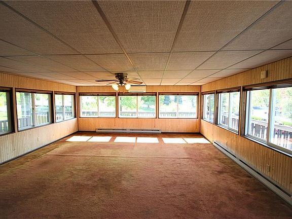5th image of 803 Marion St